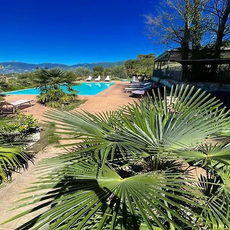アパート Wondrous Covered Veranda Besides Infinity Pool Jacuzzi In Magical Gardens *