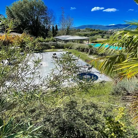 Διαμέρισμα Wondrous Covered Veranda Besides Infinity Pool Jacuzzi In Magical Gardens *